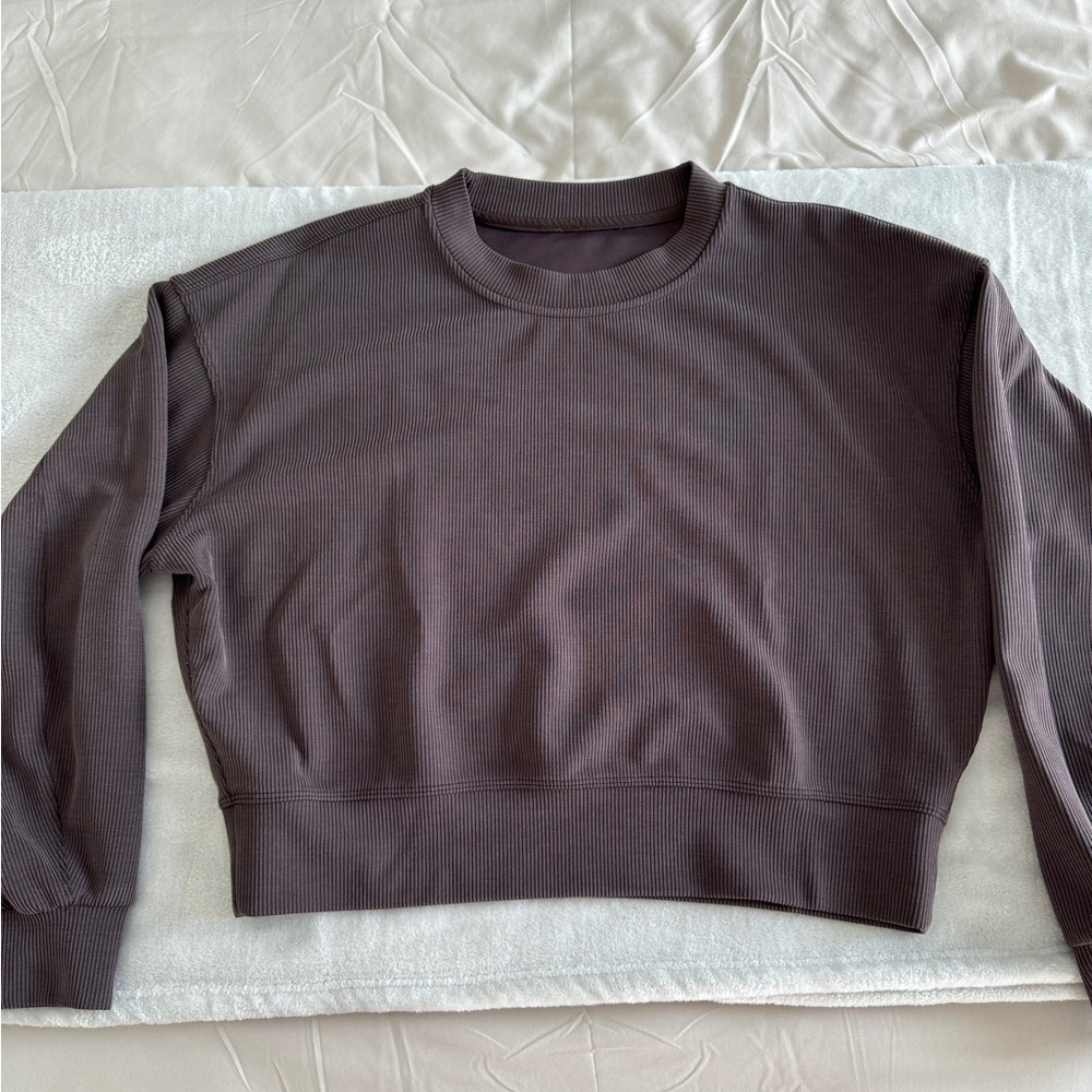 Lululemon cropped sweathshirt